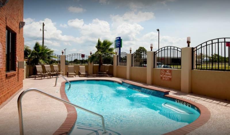 Holiday Inn Express & Suites La Porte, An Ihg Hotel Exterior foto
