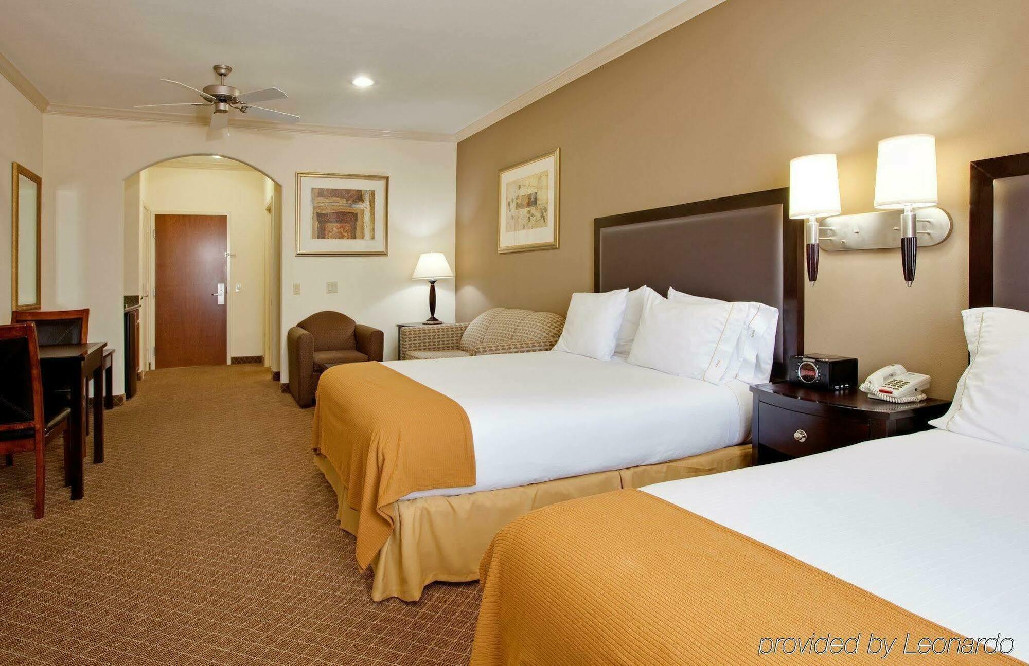 Holiday Inn Express & Suites La Porte, An Ihg Hotel Exterior foto